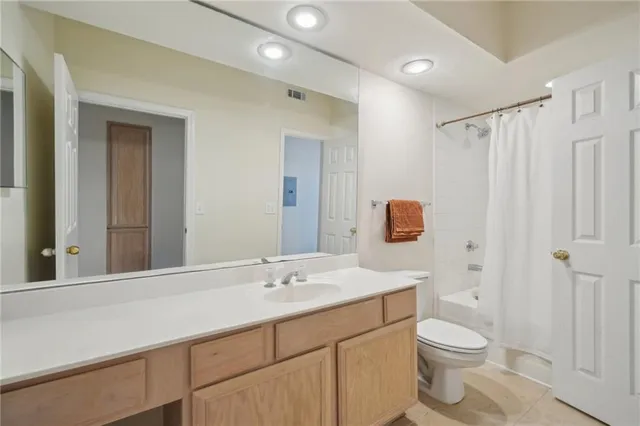 $285,000 | 3777 Peachtree Road Northeast, Unit 1007, Atlanta, GA 30319