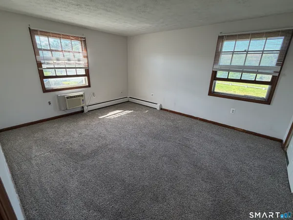 $1,500 | 1162 Middle Turnpike West, Unit C1, Manchester, CT 06040