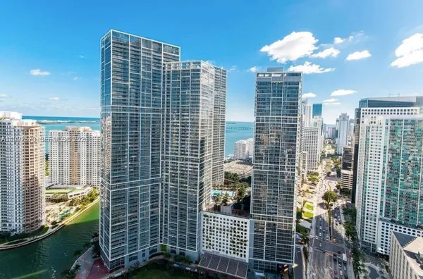 $5,200 | 495 Brickell Avenue, Unit BAY407, Miami, FL 33131