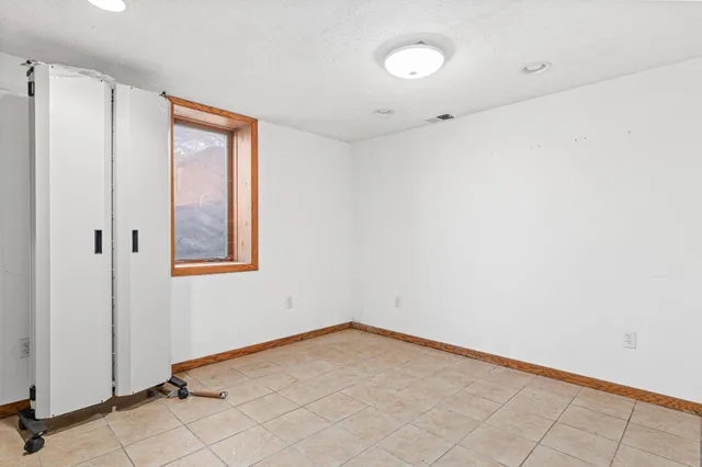 $700,000 | 8050 County Road 26, Minnetrista, MN 55359