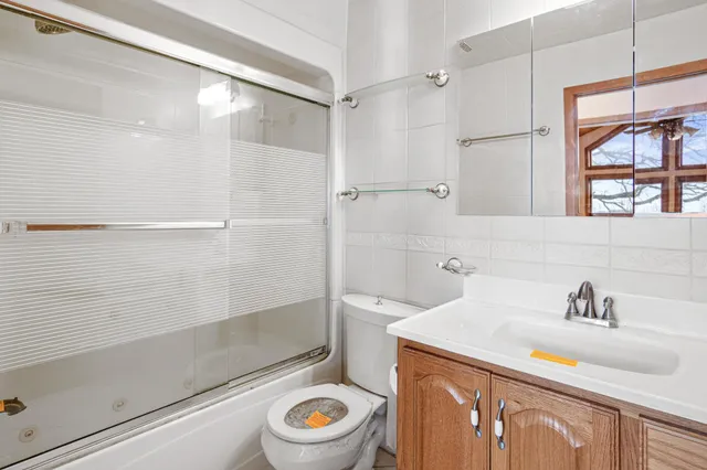 $700,000 | 8050 County Road 26, Minnetrista, MN 55359