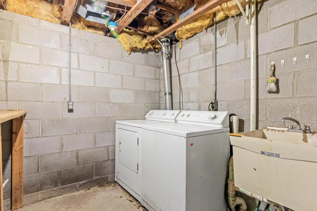 $700,000 | 8050 County Road 26, Minnetrista, MN 55359