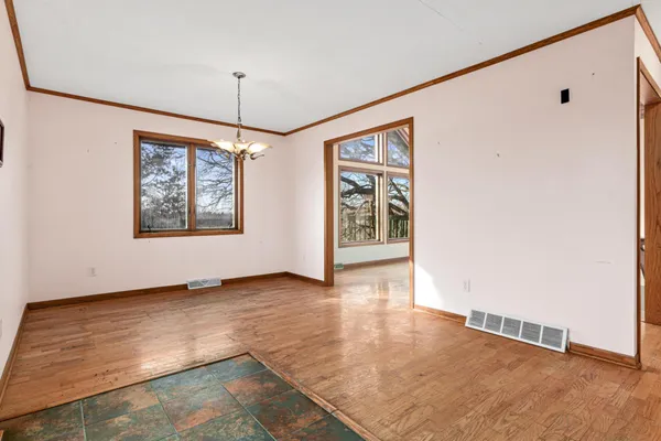 $500,000 | 8050 County Road 26, Minnetrista, MN 55359