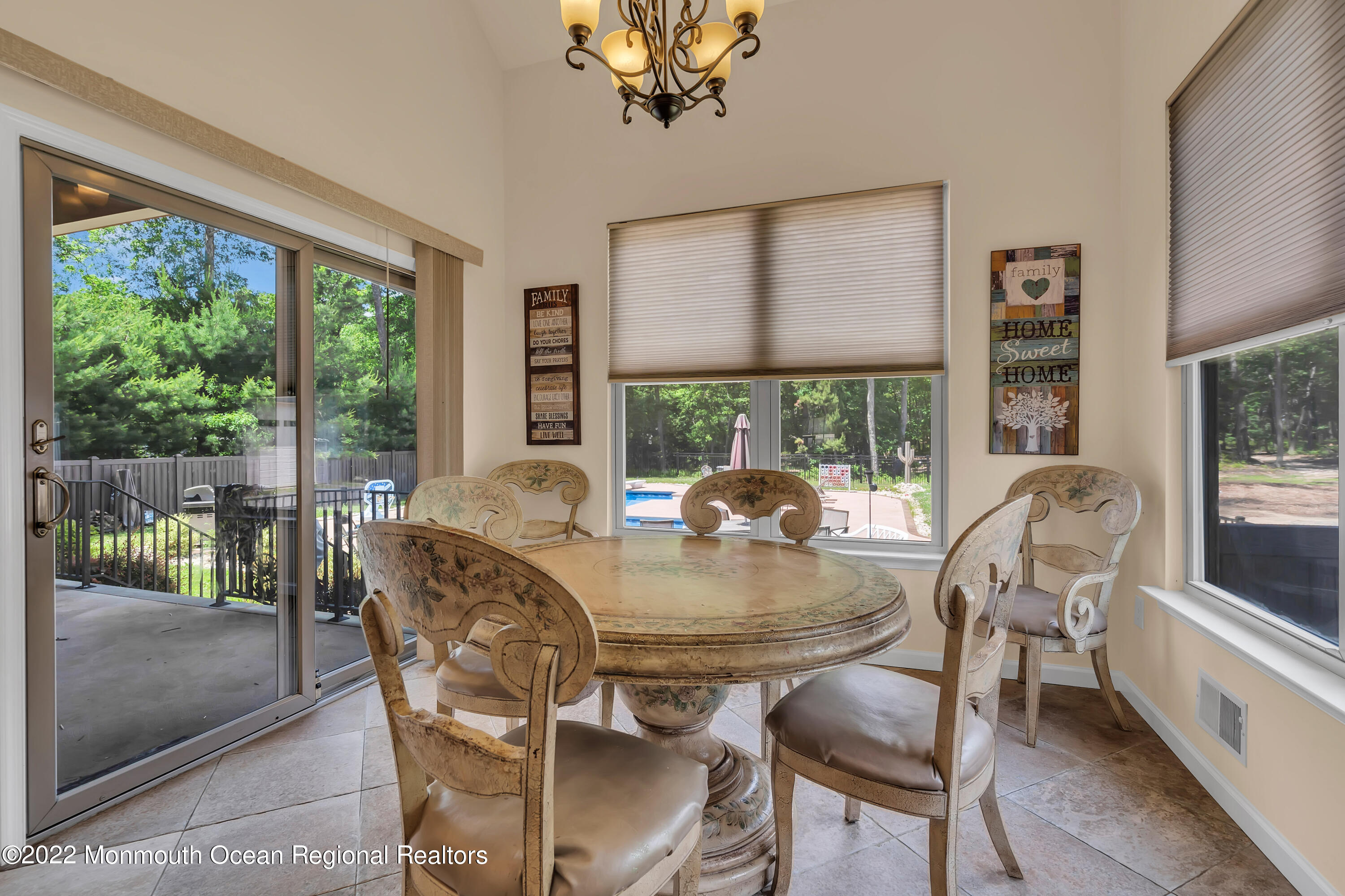 554 Whitecomb Avenue Jackson, NJ 08527 - Photo 16 of 112 a view of a dining room with furniture window and outside view
