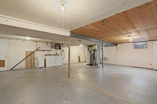 $239,000 | 825 East 75th Street, Kansas City, MO 64131