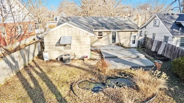 $239,000 | 825 East 75th Street, Kansas City, MO 64131