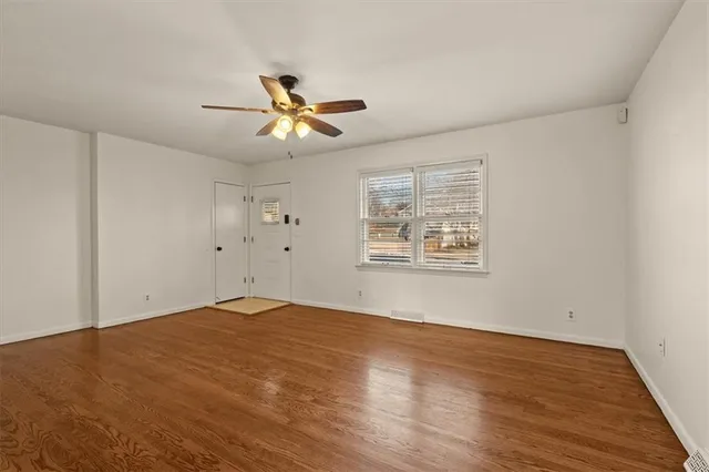 $239,000 | 825 East 75th Street, Kansas City, MO 64131