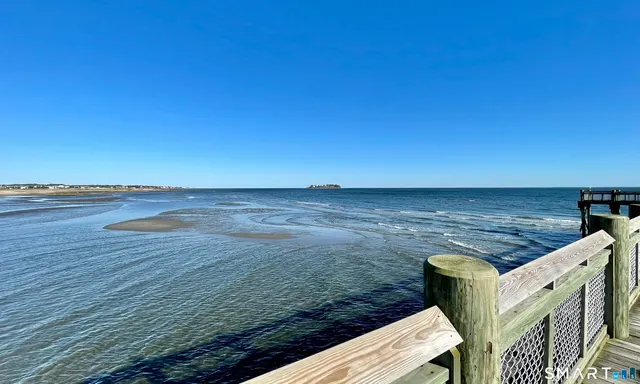 $450,000 | 85 Viscount Drive, Unit 13B, Milford, CT 06460