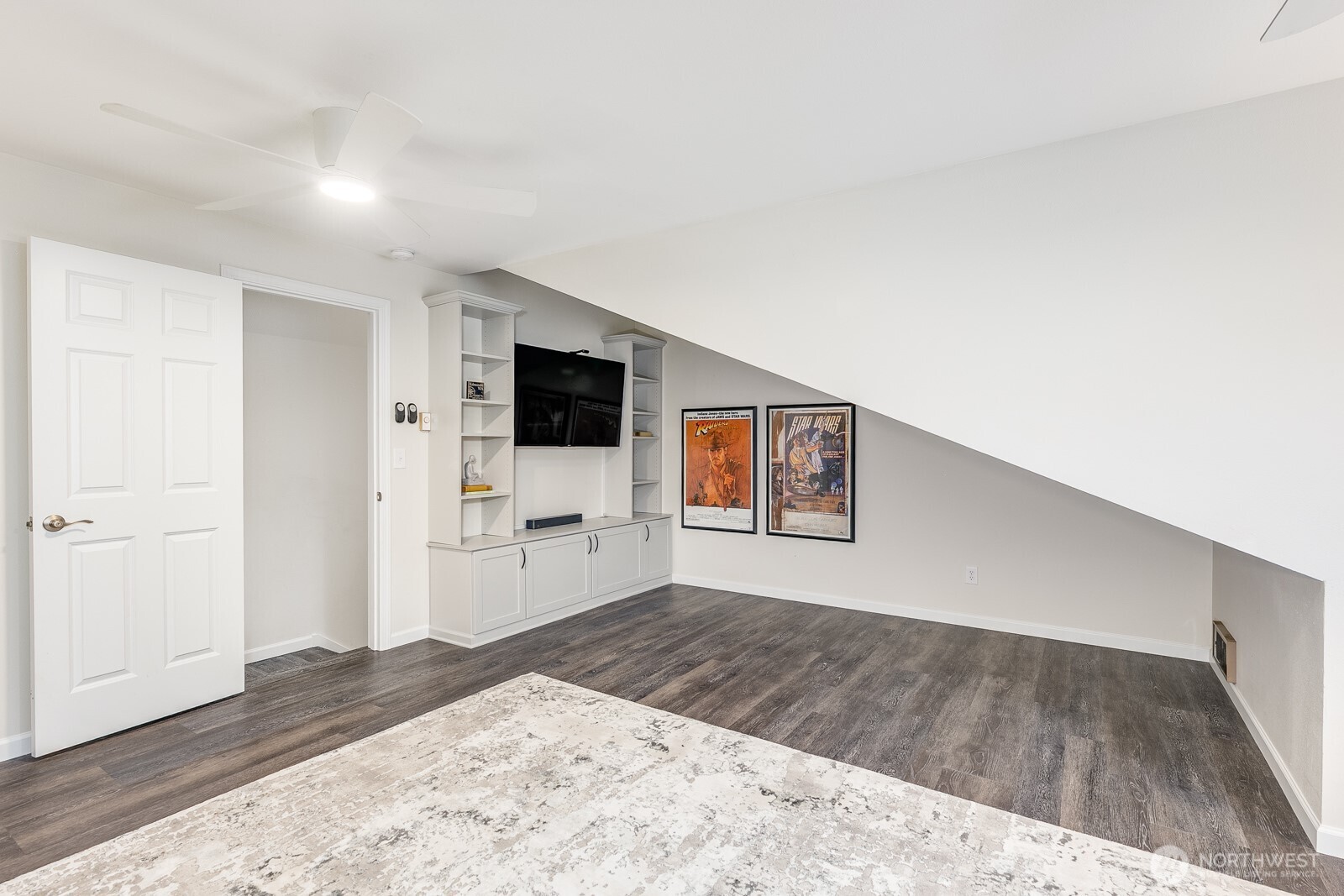 7821 196th Street Southwest, Unit B Edmonds, WA 98026 - Photo 25 of 33