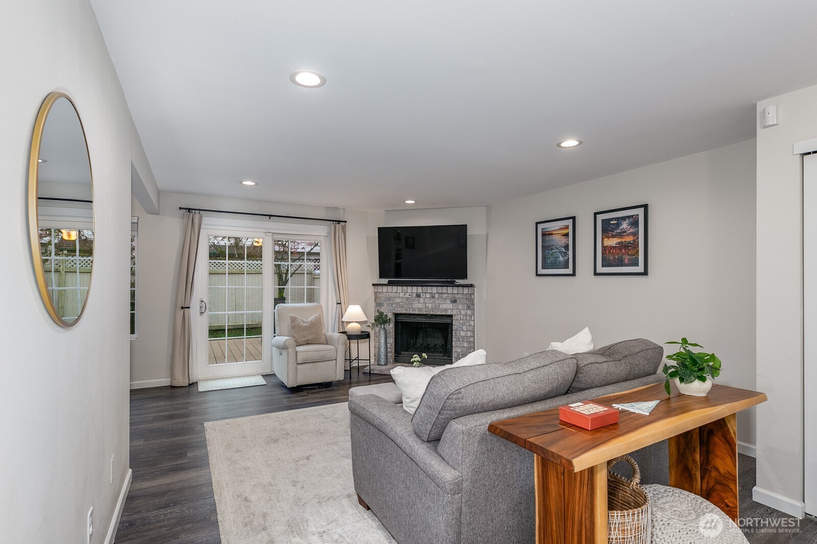 7821 196th Street Southwest, Unit B Edmonds, WA 98026 - Photo 4 of 33