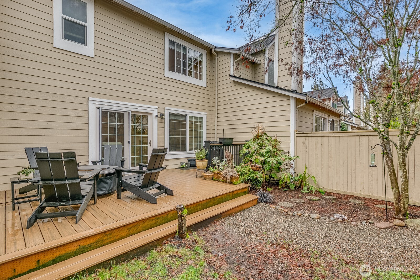 7821 196th Street Southwest, Unit B Edmonds, WA 98026 - Photo 5 of 34