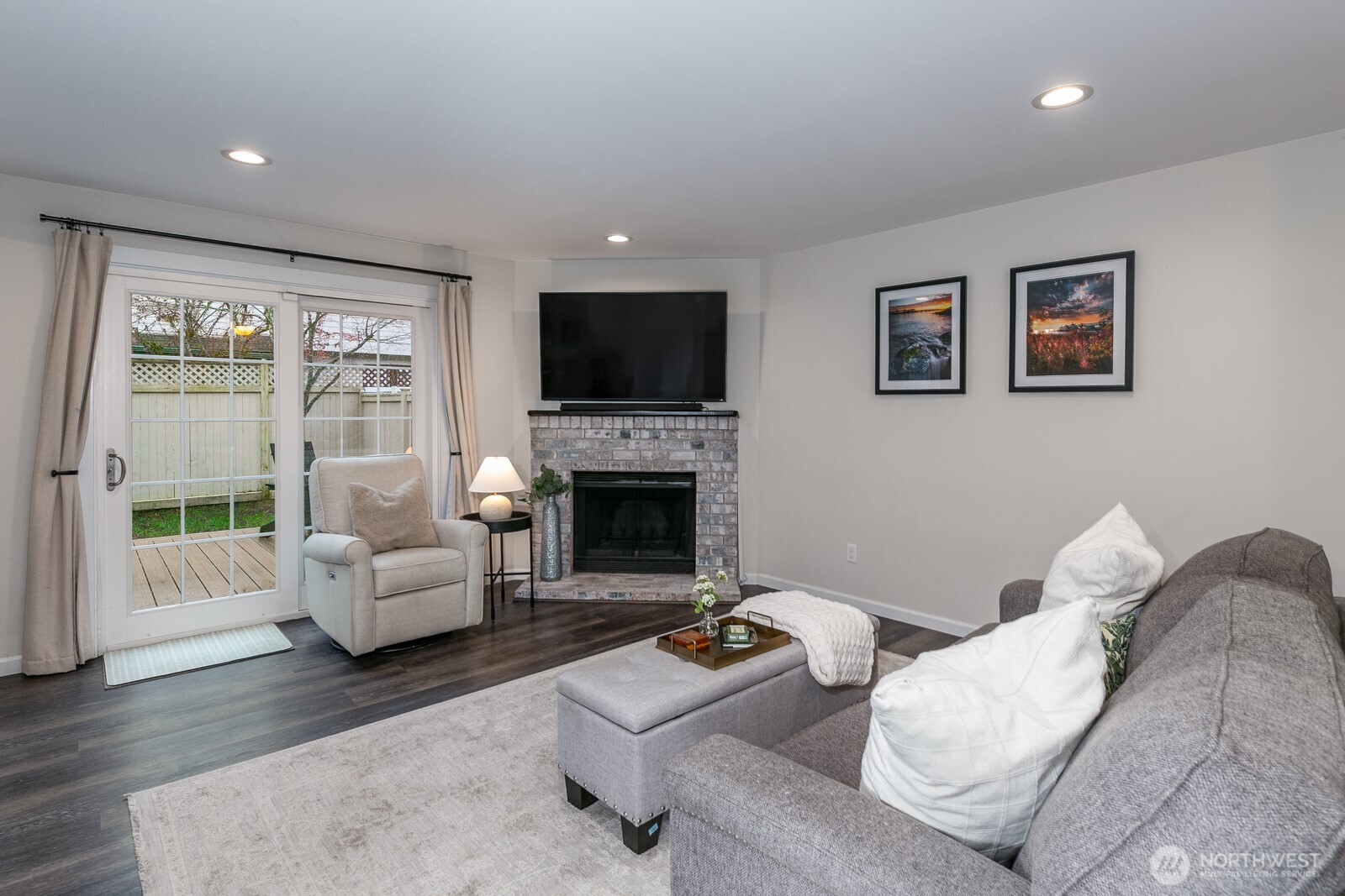 7821 196th Street Southwest, Unit B Edmonds, WA 98026 - Photo 8 of 34
