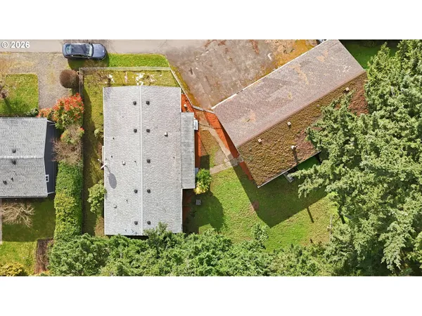 a picture of a book and a yard