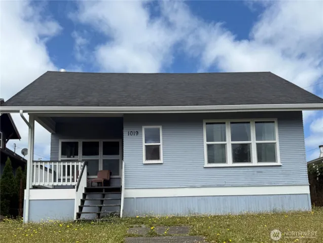 $309,500 | 1019 Duryea Street, Raymond, WA 98577