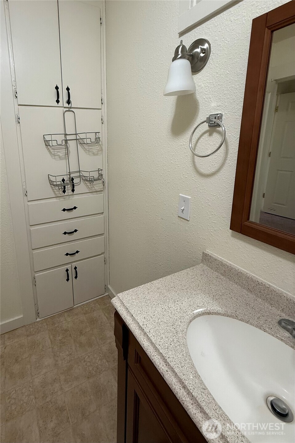 1019 Duryea Street Raymond, WA 98577 - Photo 12 of 25