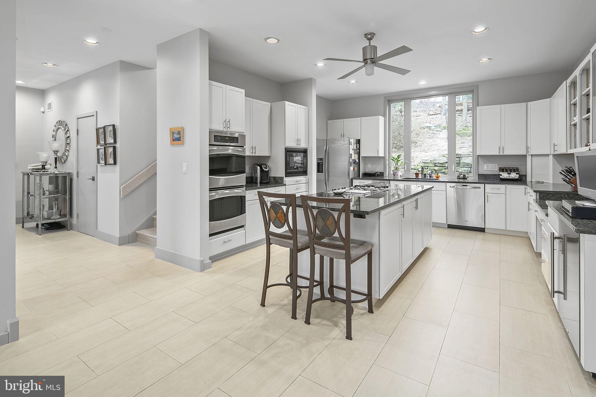 11110 Marcliff Road North Bethesda, MD 20852 - Photo 11 of 38 Gourmet Kitchen