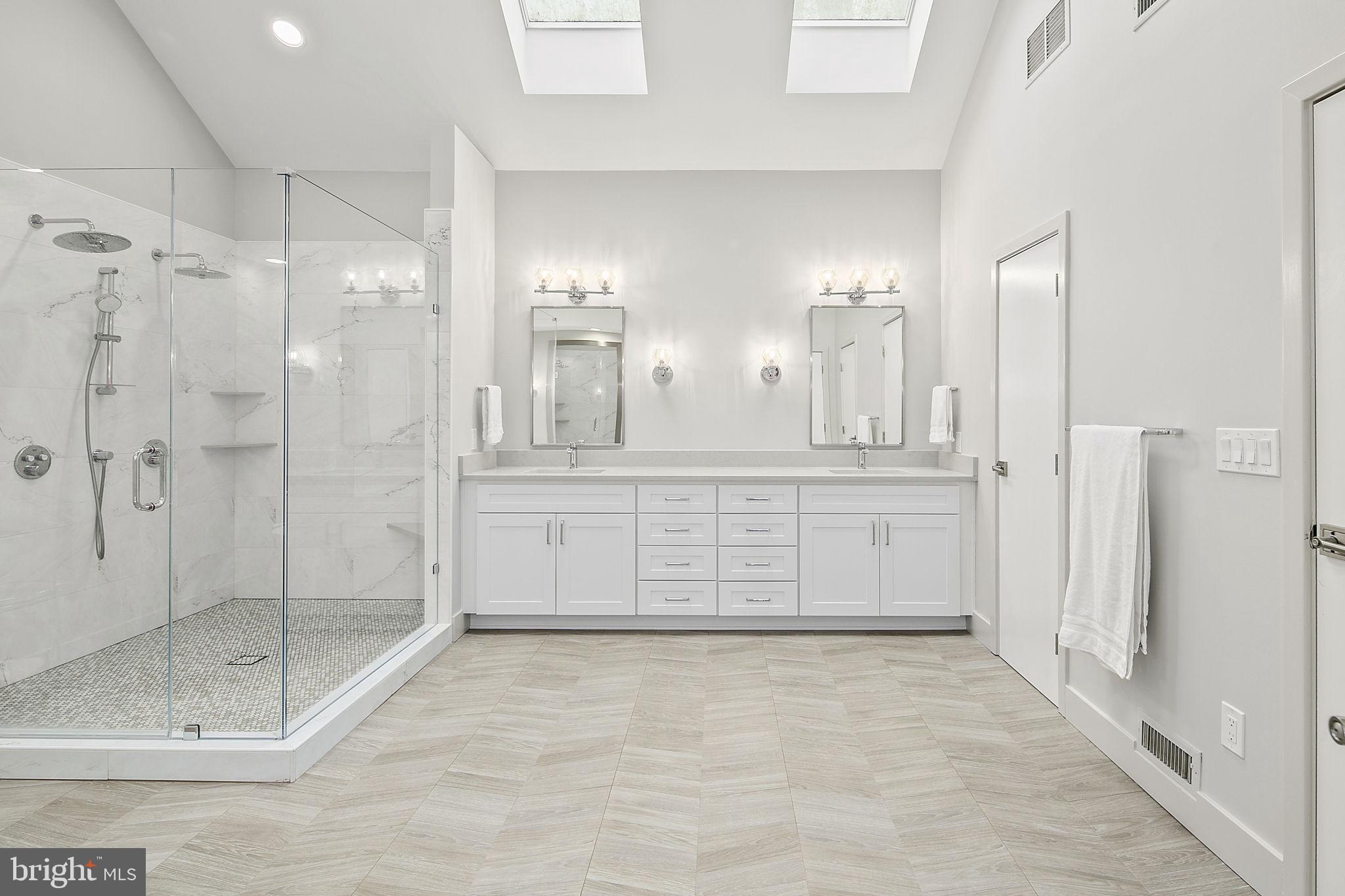 11110 Marcliff Road North Bethesda, MD 20852 - Photo 23 of 38 Designer Master Bath
