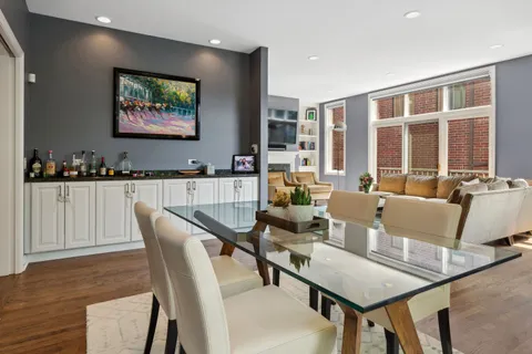 $1,450,000 | 2751 North Greenview Avenue, Unit A, Chicago, IL 60614