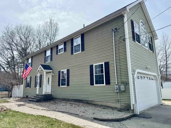 $625,000 | 28 Shore Drive, Salem, NH 03079