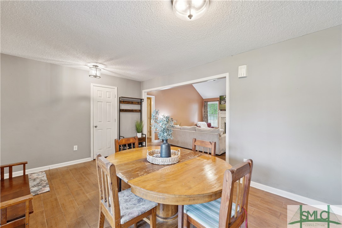 104 Vine Court Springfield, GA 31329 - Photo 5 of 41