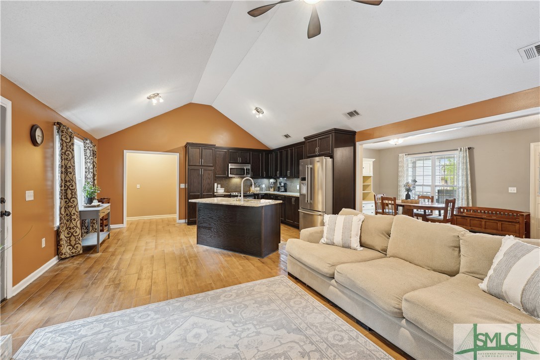 104 Vine Court Springfield, GA 31329 - Photo 10 of 41