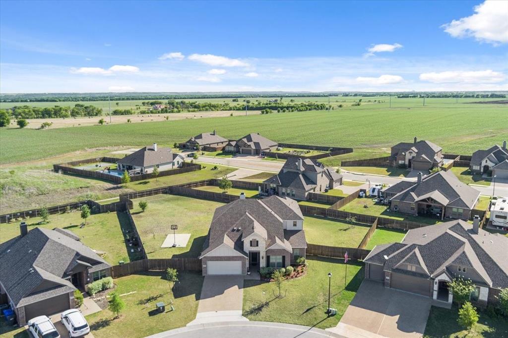 518 Rye Circle Waco, TX 76657 - Photo 2 of 40