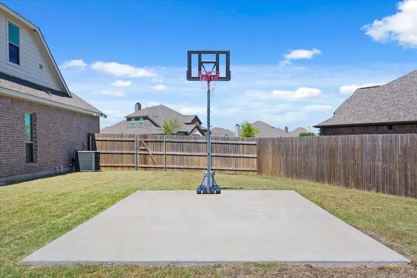 $659,900 | 518 Rye Circle, Waco, TX 76657