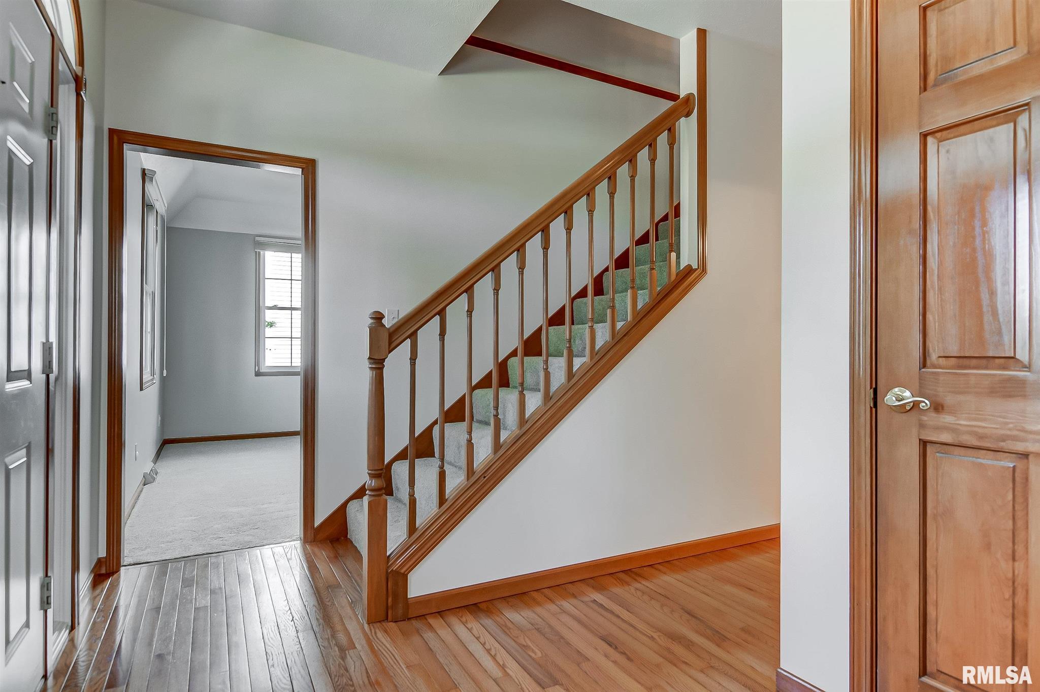 3924 Stone Bridge Road Springfield, IL 62711 - Photo 4 of 47