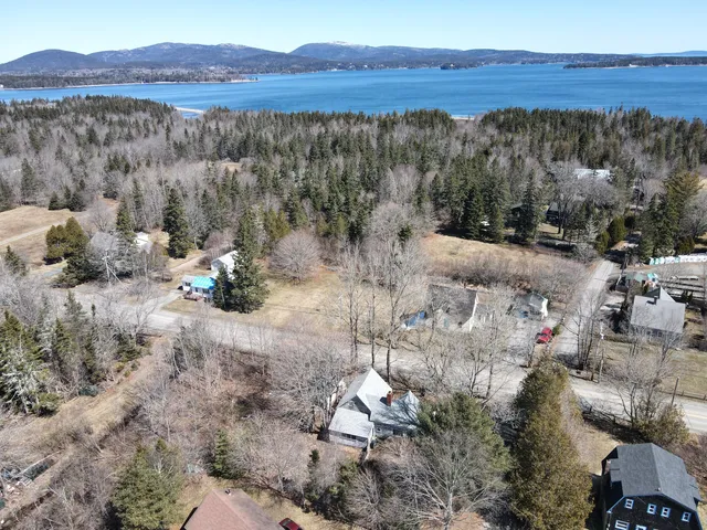 $365,500 | 332 Seawall Road, Southwest Harbor, ME 04679