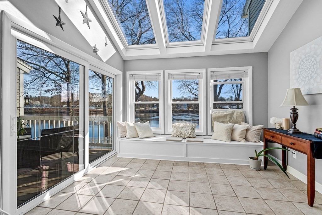 631 Riverside Avenue, Unit 3 Haverhill, MA 01830 - Photo 4 of 38 Gallery Image 4