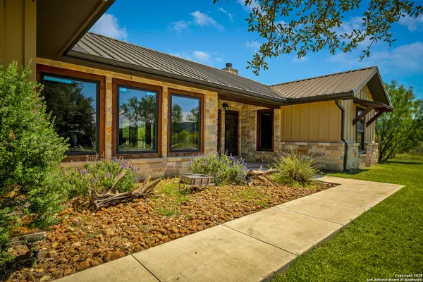 a front view of house with yard