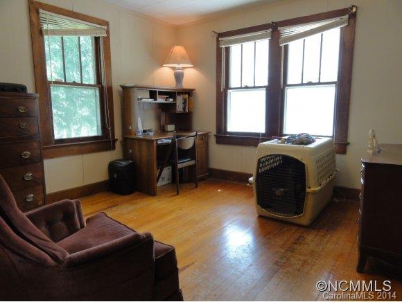 650 Monte Vista Road Candler, NC 28715 - Photo 11 of 21 Gallery Image 11