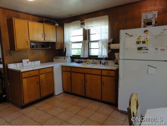 650 Monte Vista Road Candler, NC 28715 - Photo 5 of 21 Gallery Image 5