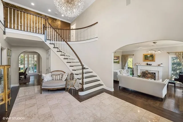 a view of entryway and hall