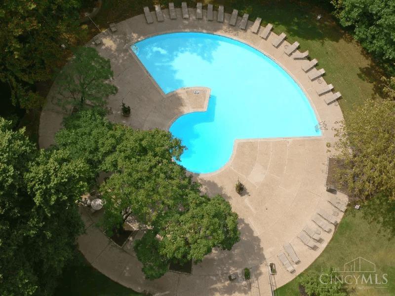 2324 Madison Road, Unit 303 Cincinnati, OH 45208 - Photo 30 of 33 Community Amenities Heated Outdoor Pool with Pool Attendant Fully Equipped Exercise Room Fax and Copying Services Conference Room (Available by Reservation) Party Room (Available by Reservation) Special Events Situated on Five Acres of Wooded Grounds On-site Beauty Salon and Spa – Christopher Marcus at the Madison