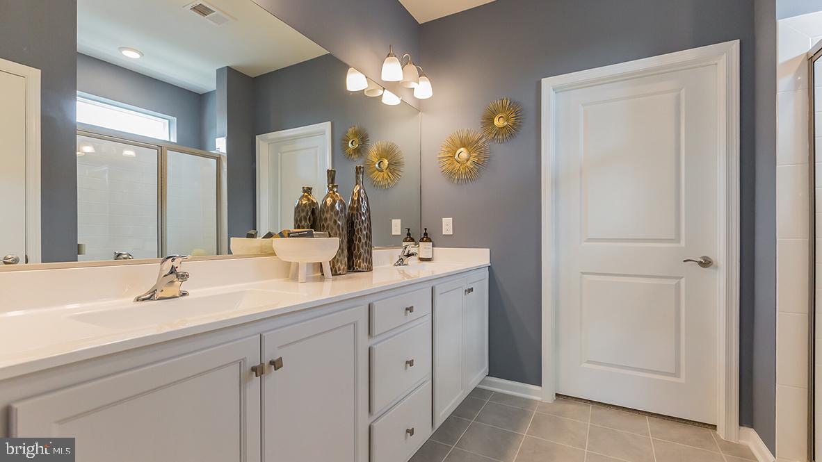 46 Walton Way Delanco, NJ 08075 - Photo 16 of 57