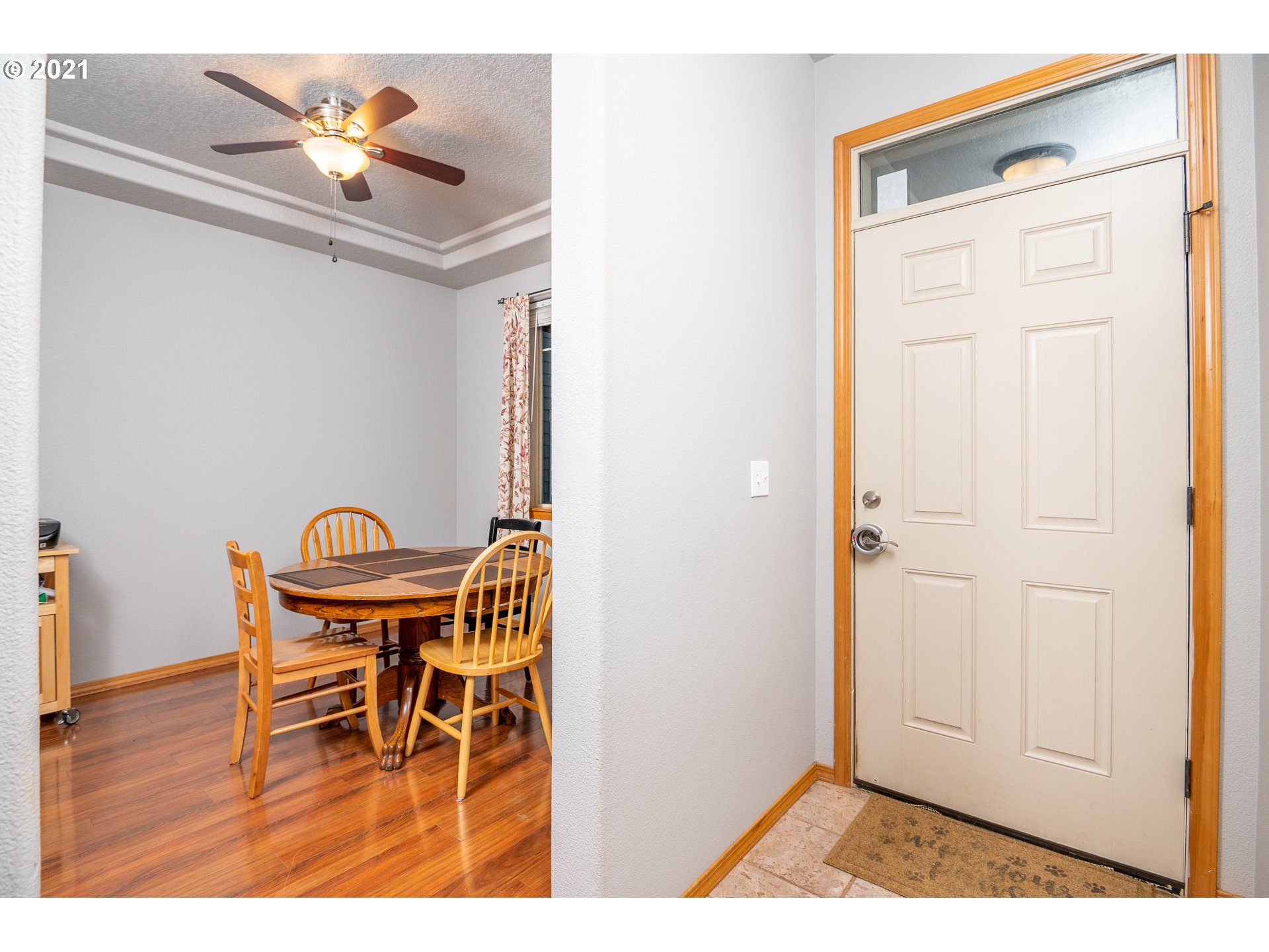 40317 Therese Street Sandy, OR 97055 - Photo 3 of 20 Gallery Image 3