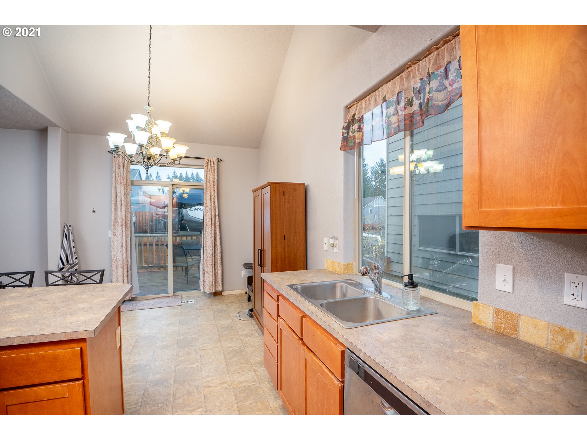 40317 Therese Street Sandy, OR 97055 - Photo 6 of 20 Gallery Image 6
