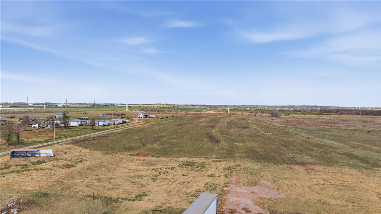 118 East Skeleton Road Waukomis, OK 73773 - Photo 4 of 9 Gallery Image 4