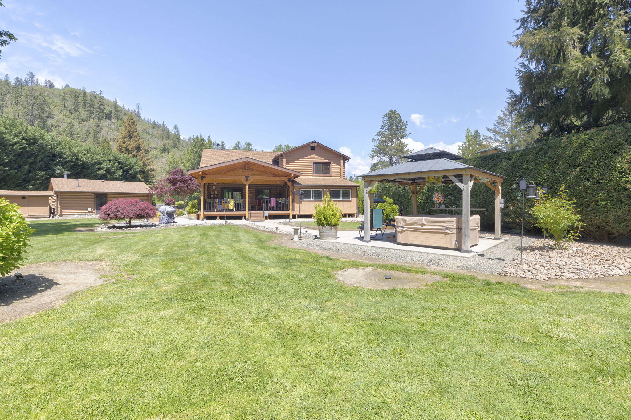 8110 New Hope Road Grants Pass, OR 97527 - Photo 3 of 80 47-web-or-mls-8110-new-hope-rd