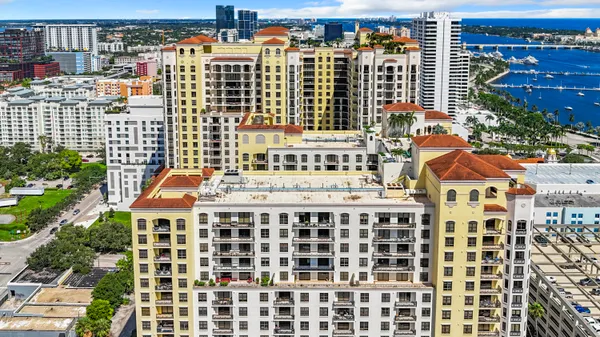 a picture of city view