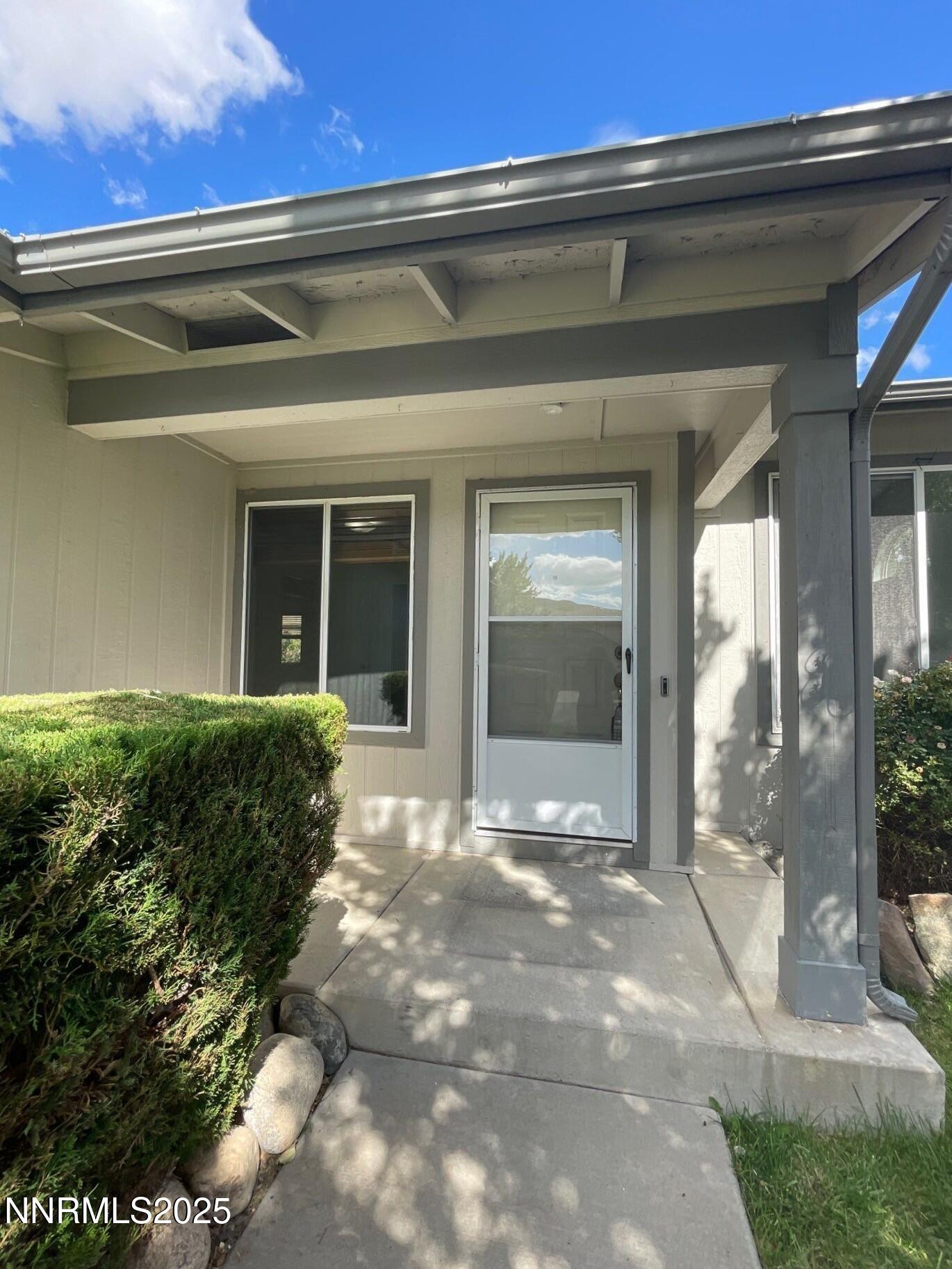 8121 Big River Drive Reno, NV 89506 - Photo 2 of 18 4-Sep 10 2025 12_53pm-i75T