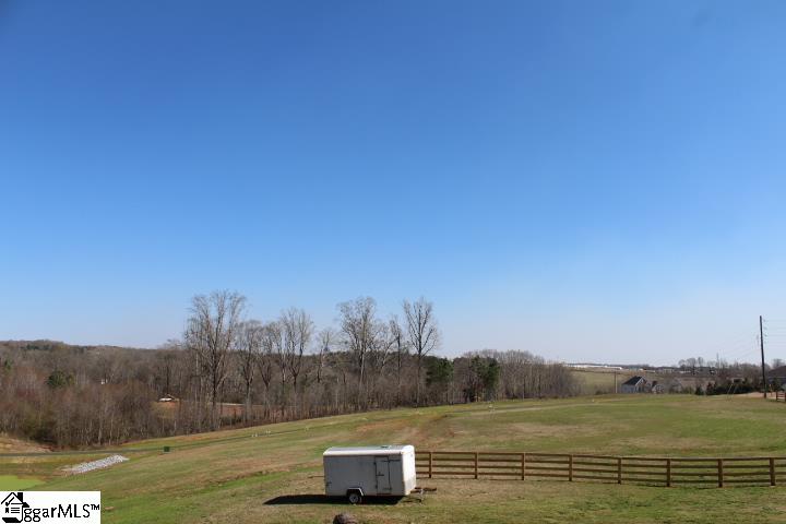 660 Shackleburg Road Anderson, SC 29621 - Photo 3 of 36