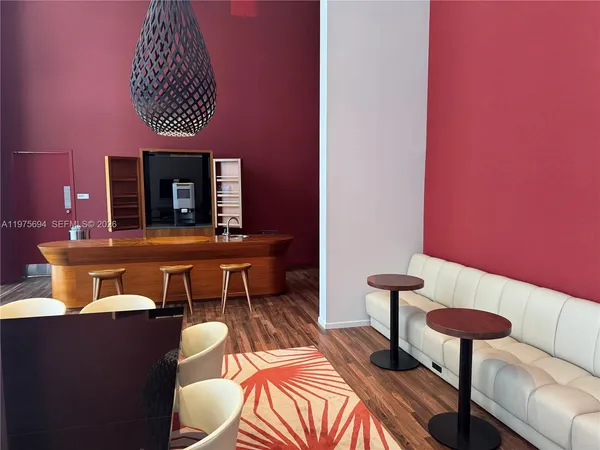 $3,000 | 1300 Brickell Bay Drive, Unit 600, Miami, FL 33131