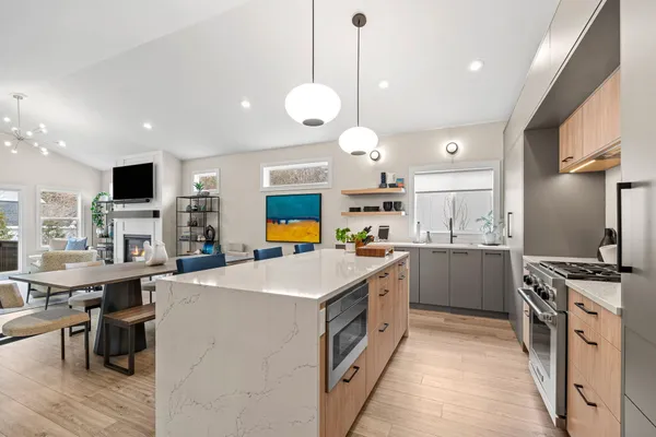 $1,100,000 | 489 South Union Street, Douglas, MI 49406