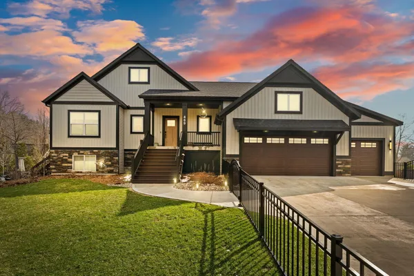 $1,100,000 | 489 South Union Street, Douglas, MI 49406