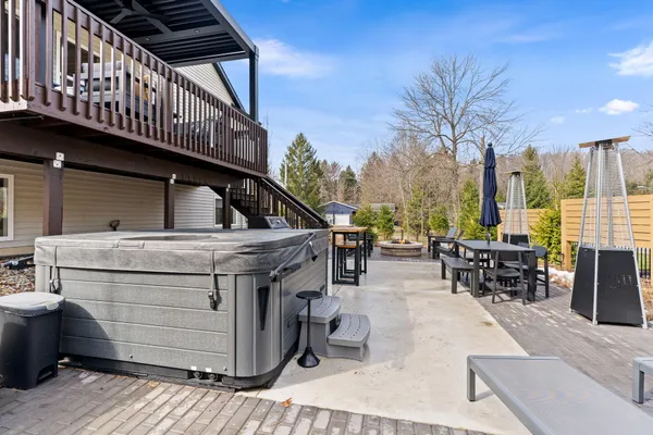 $1,100,000 | 489 South Union Street, Douglas, MI 49406