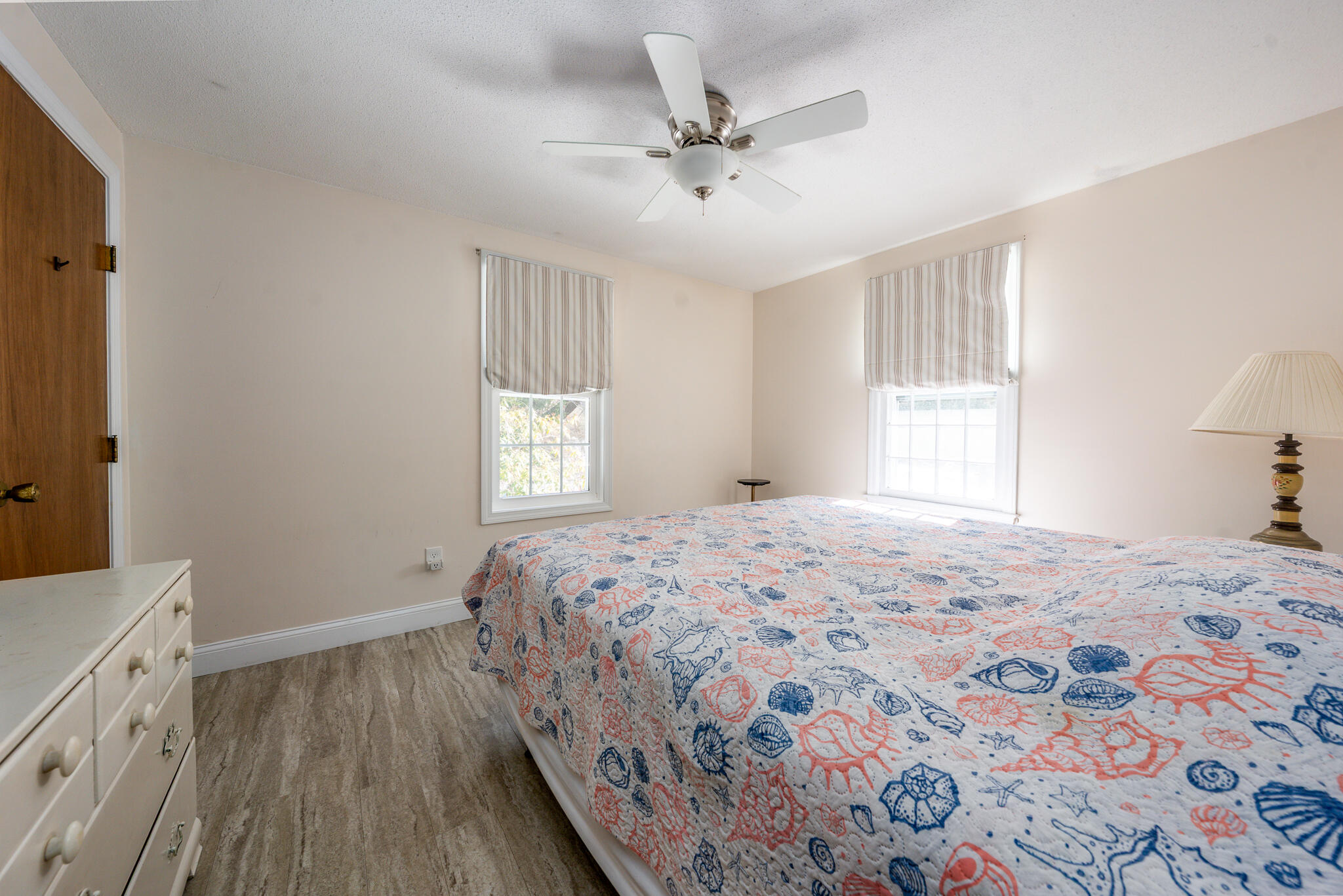74 Robbins Circle Dennis, MA 02638 - Photo 20 of 44 74 ROBBINS FIRST FLR BEDROOM SIDE