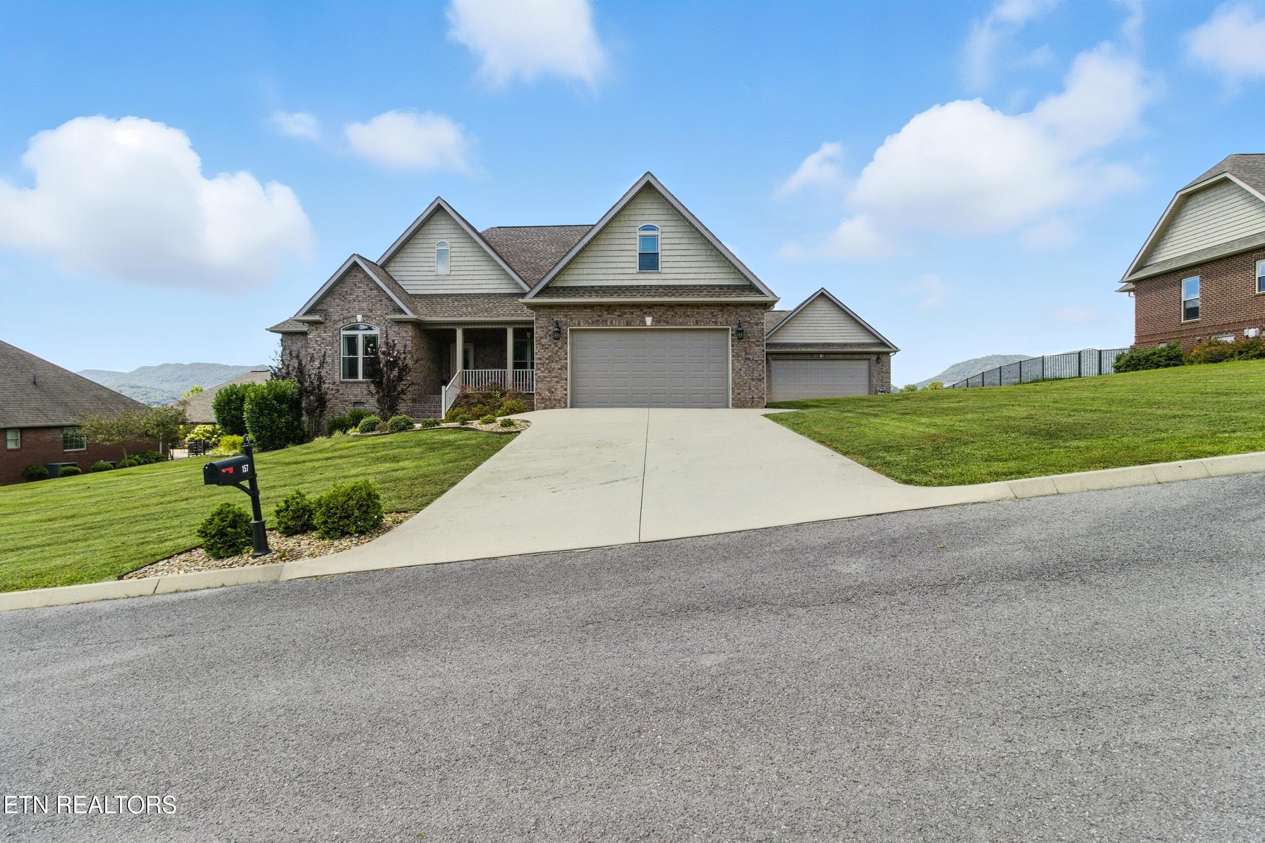 157 Danielle Court Harrogate, TN 37752 - Photo 2 of 46 IMG_9486