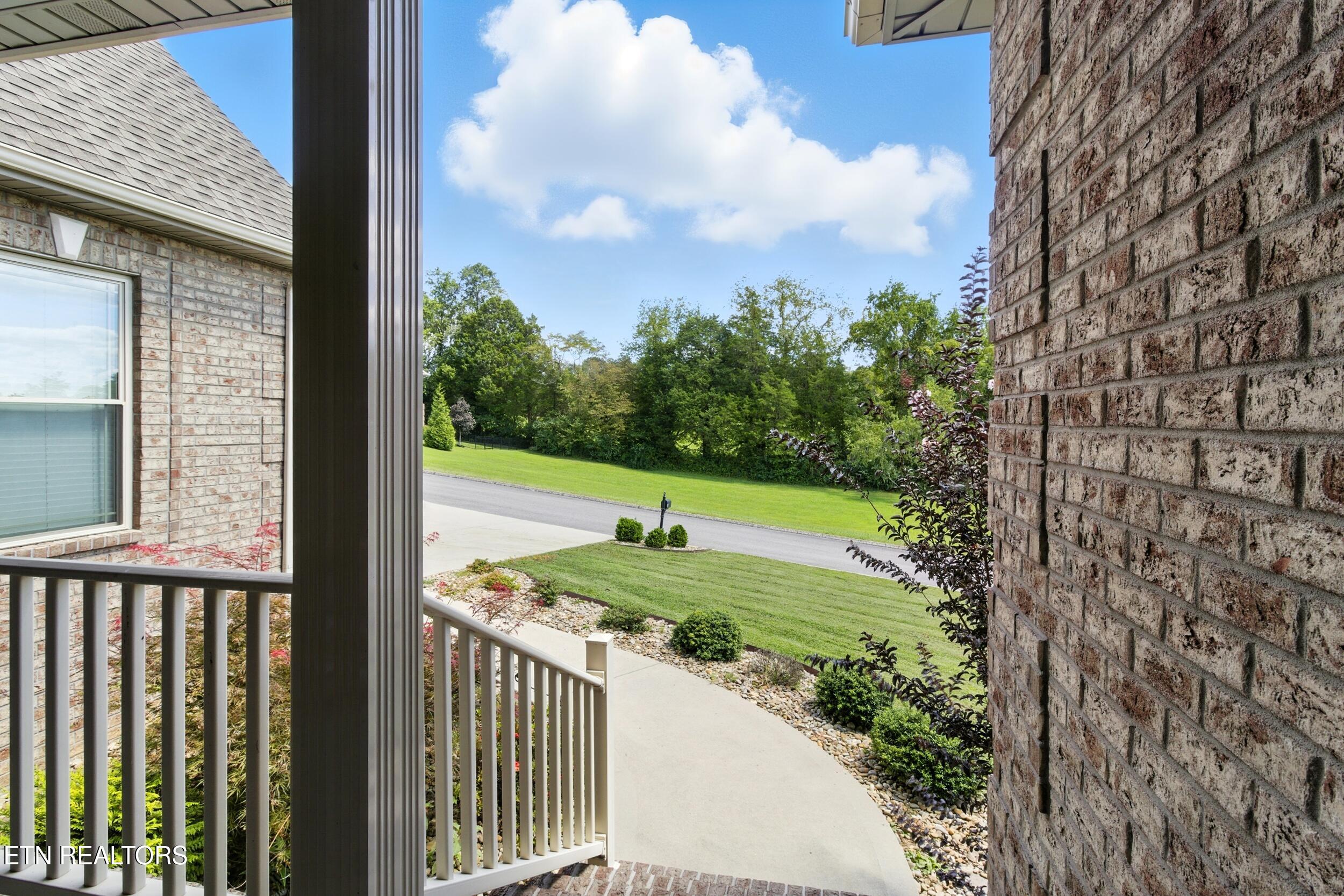 157 Danielle Court Harrogate, TN 37752 - Photo 6 of 46 IMG_9504